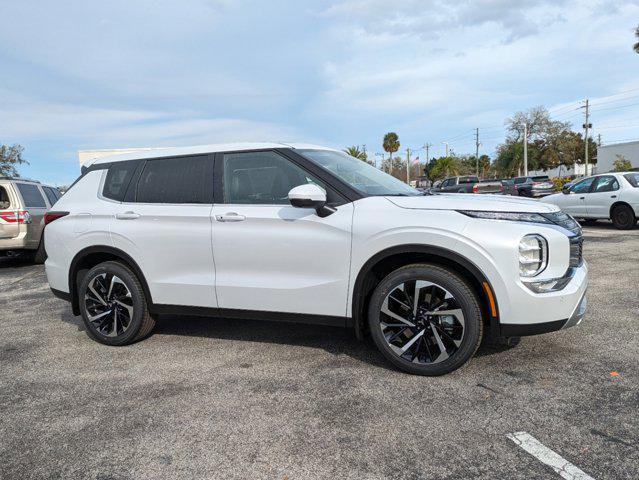 new 2024 Mitsubishi Outlander car, priced at $36,705