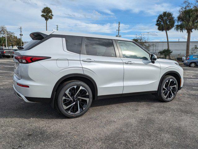 new 2024 Mitsubishi Outlander car, priced at $36,705