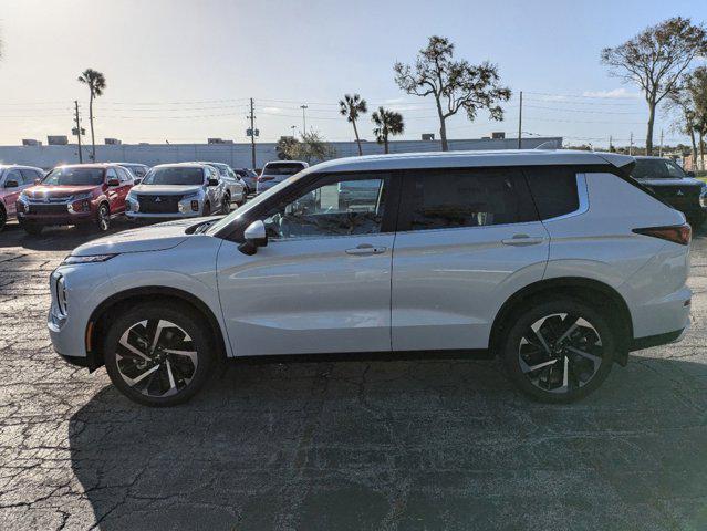 new 2024 Mitsubishi Outlander car, priced at $34,585