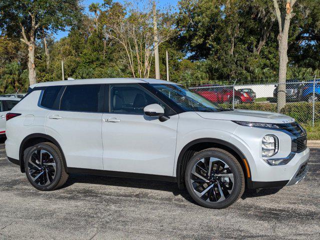 new 2024 Mitsubishi Outlander car, priced at $34,585