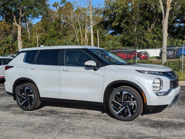 new 2024 Mitsubishi Outlander car, priced at $34,585