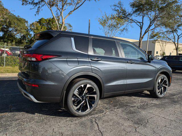 new 2024 Mitsubishi Outlander car, priced at $36,290