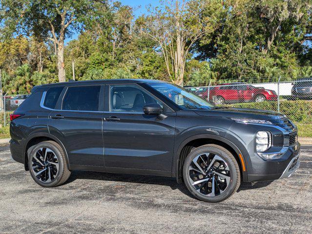 new 2024 Mitsubishi Outlander car, priced at $36,290