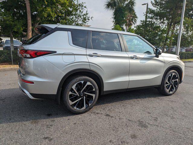 new 2024 Mitsubishi Outlander car, priced at $36,205