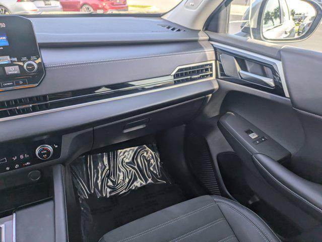 used 2023 Mitsubishi Outlander car, priced at $23,998