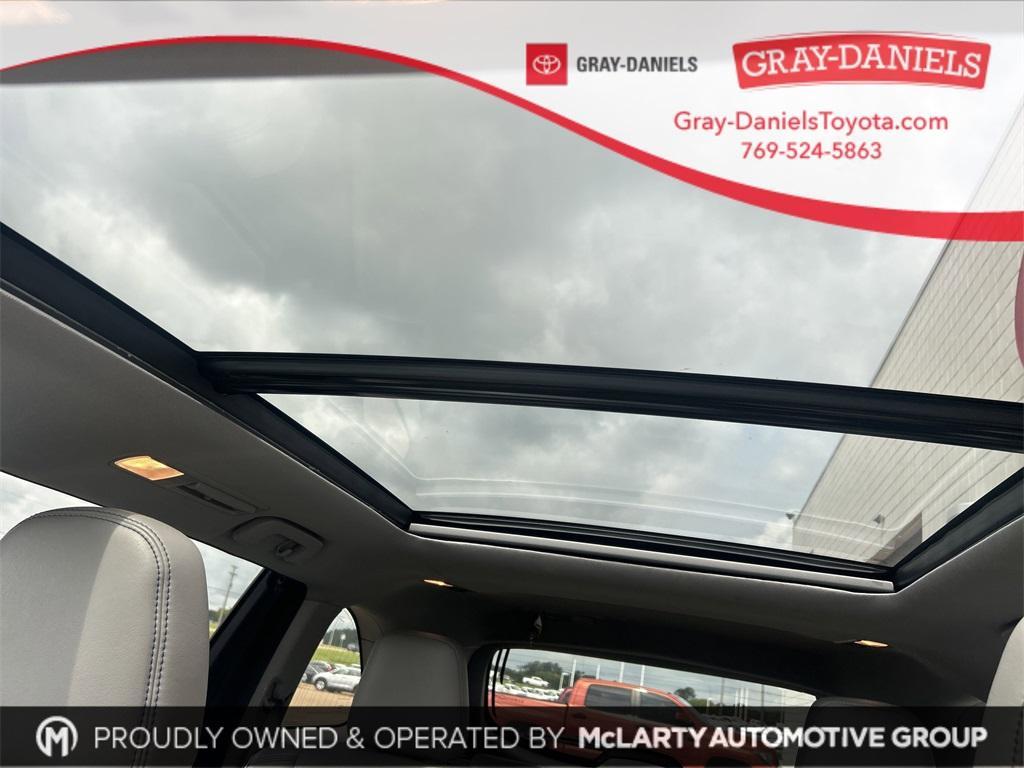 used 2017 Toyota Highlander car, priced at $22,570