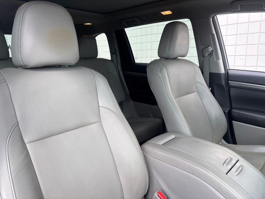 used 2017 Toyota Highlander car, priced at $20,675