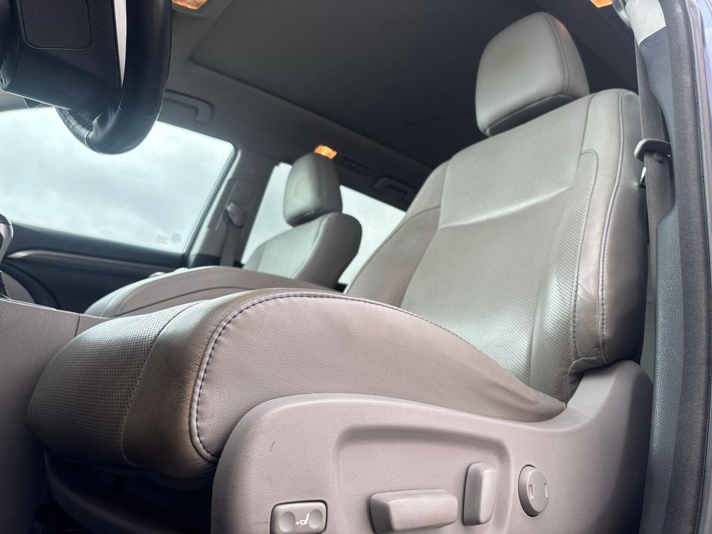 used 2017 Toyota Highlander car, priced at $20,675