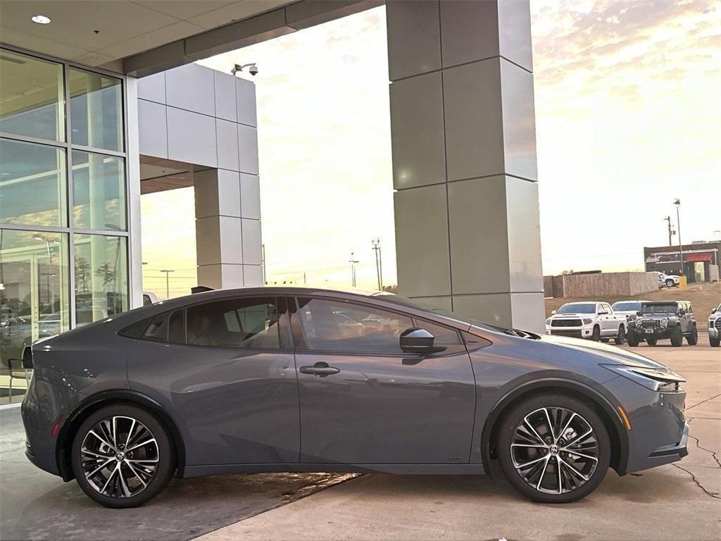 new 2024 Toyota Prius car, priced at $37,682