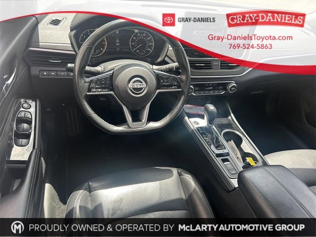 used 2023 Nissan Altima car, priced at $22,161