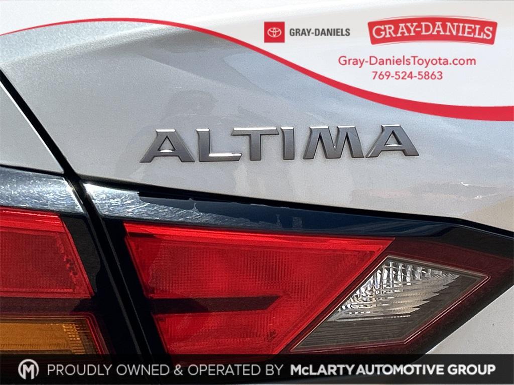 used 2023 Nissan Altima car, priced at $22,161