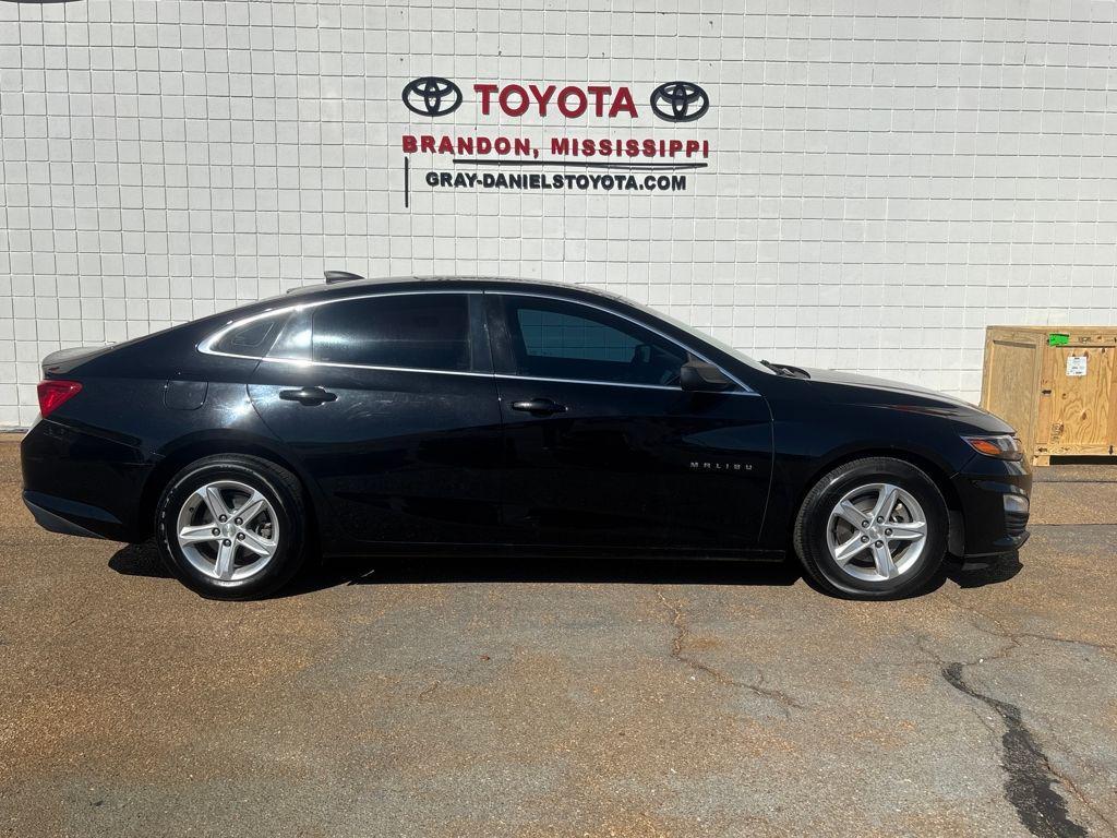 used 2020 Chevrolet Malibu car, priced at $10,911