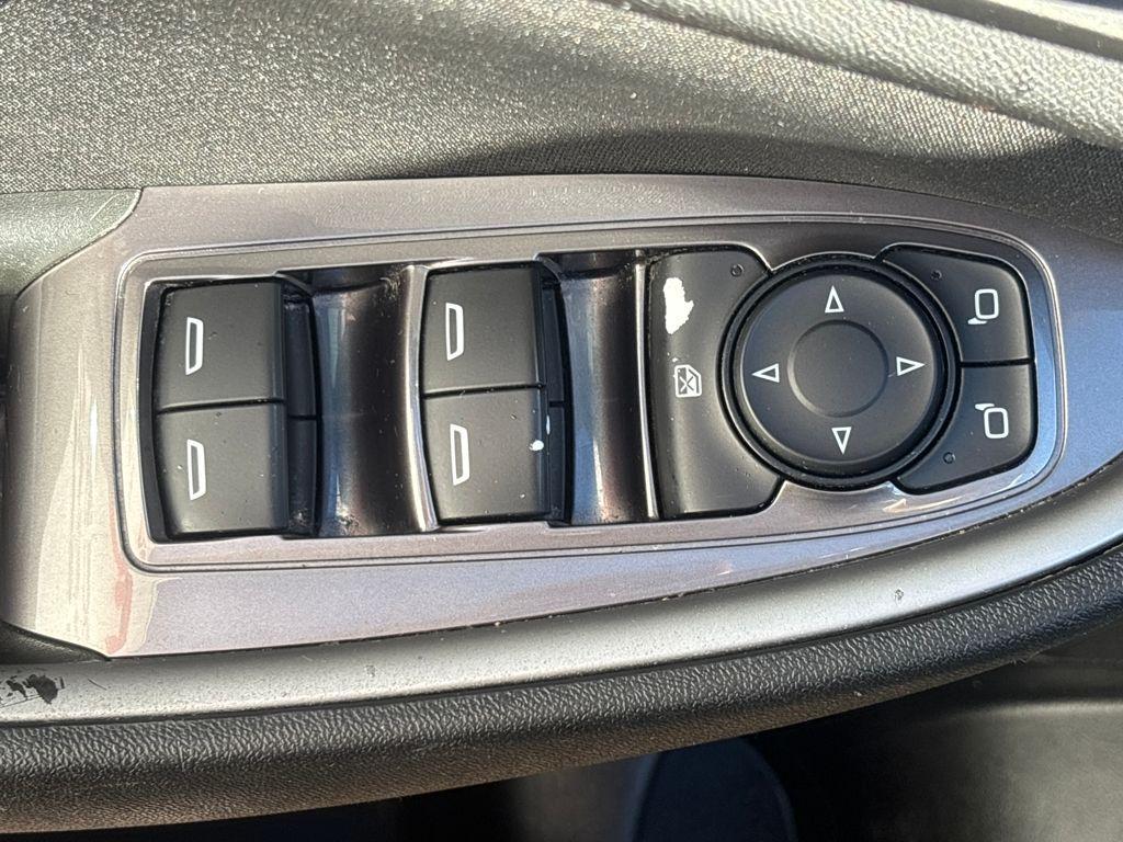 used 2020 Chevrolet Malibu car, priced at $10,911