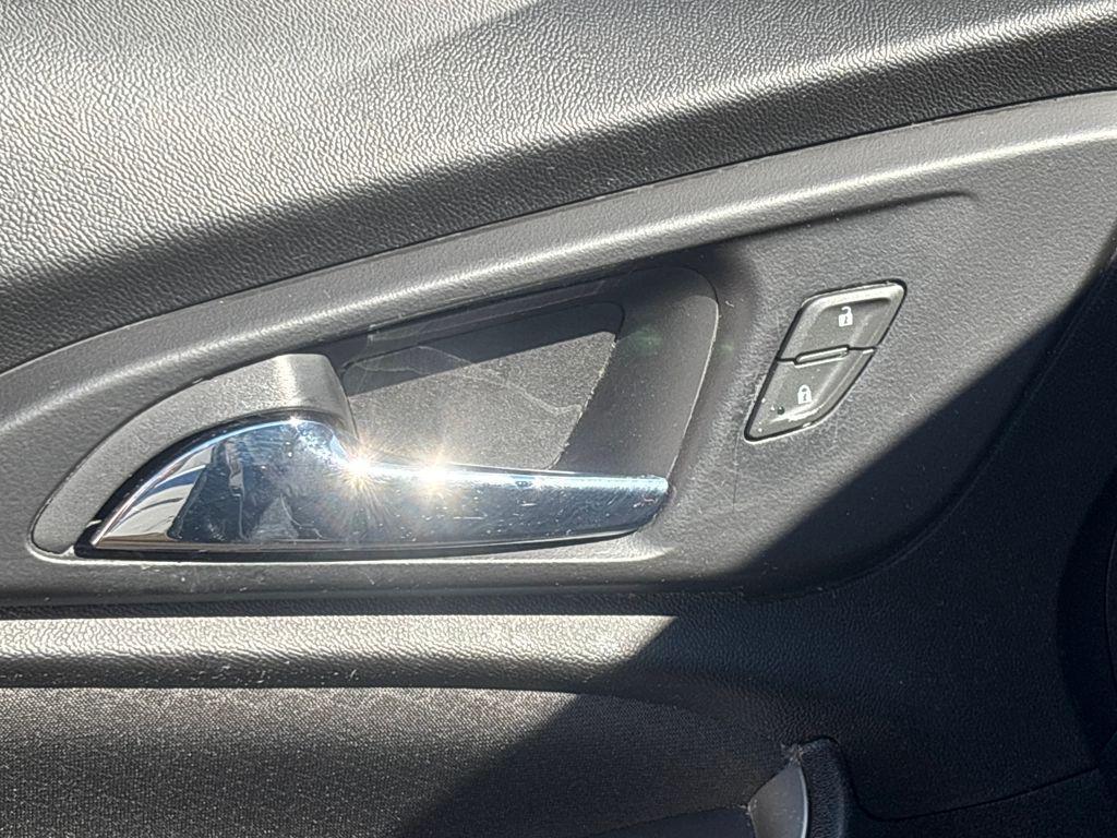 used 2020 Chevrolet Malibu car, priced at $10,911