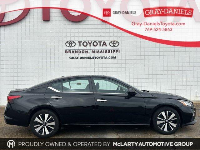 used 2021 Nissan Altima car, priced at $17,757