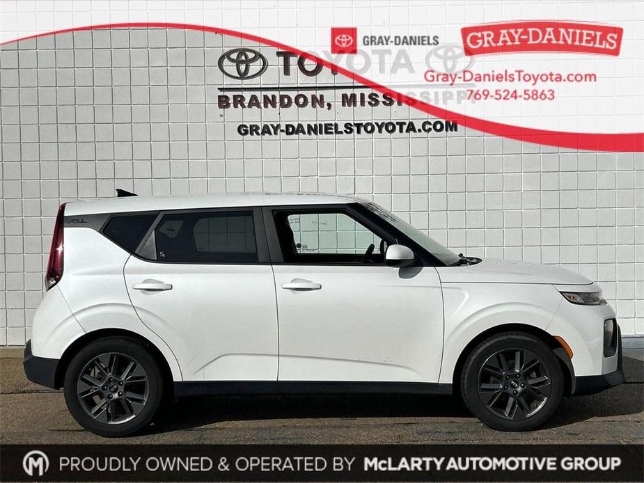 used 2021 Kia Soul car, priced at $15,224