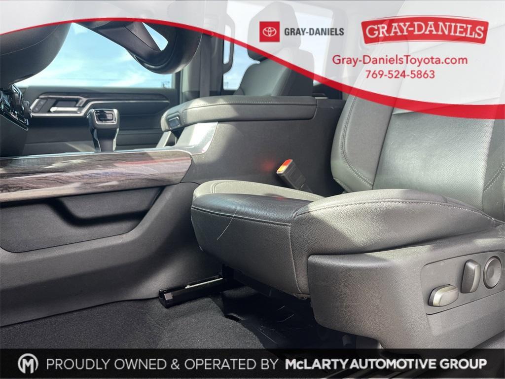 used 2023 Chevrolet Silverado 1500 car, priced at $43,121