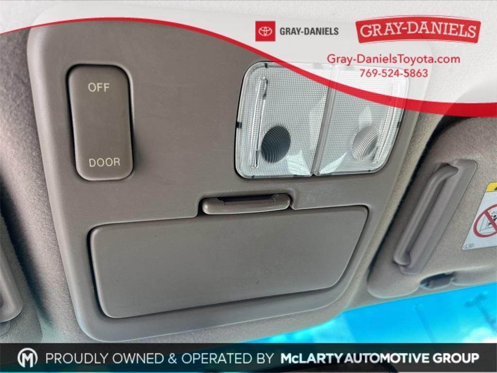 used 2001 Toyota Tundra car, priced at $7,500
