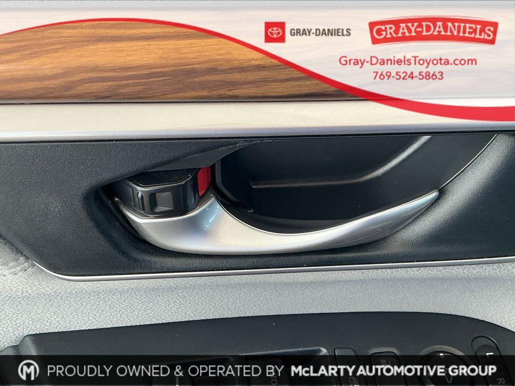 used 2017 Honda CR-V car, priced at $15,627