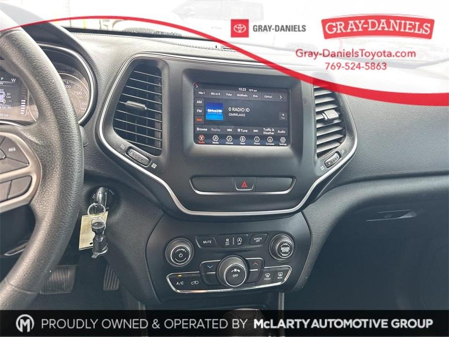 used 2019 Jeep Cherokee car, priced at $12,289