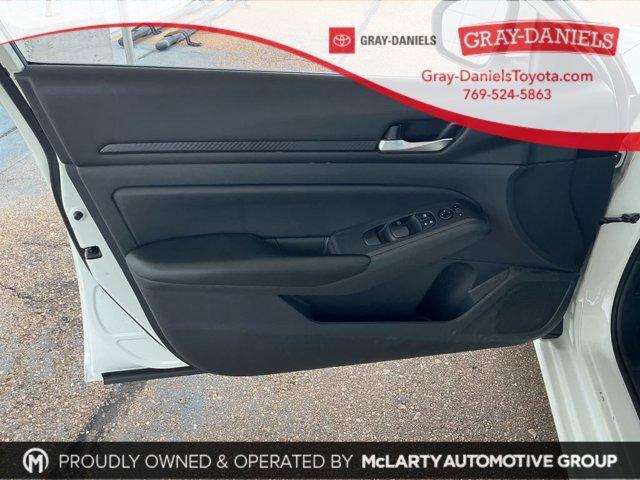 used 2022 Nissan Altima car, priced at $15,992