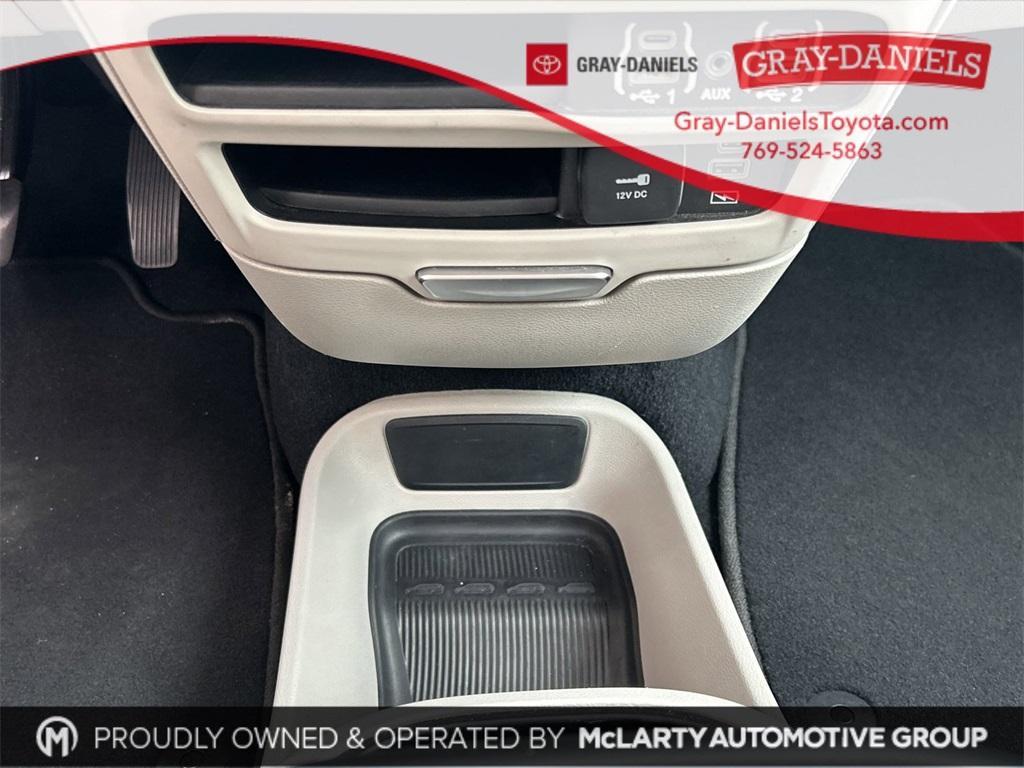 used 2022 Chrysler Pacifica car, priced at $18,085