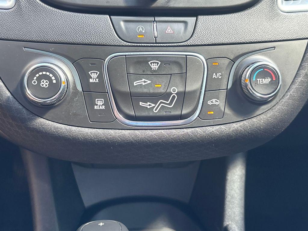 used 2020 Chevrolet Malibu car, priced at $14,016