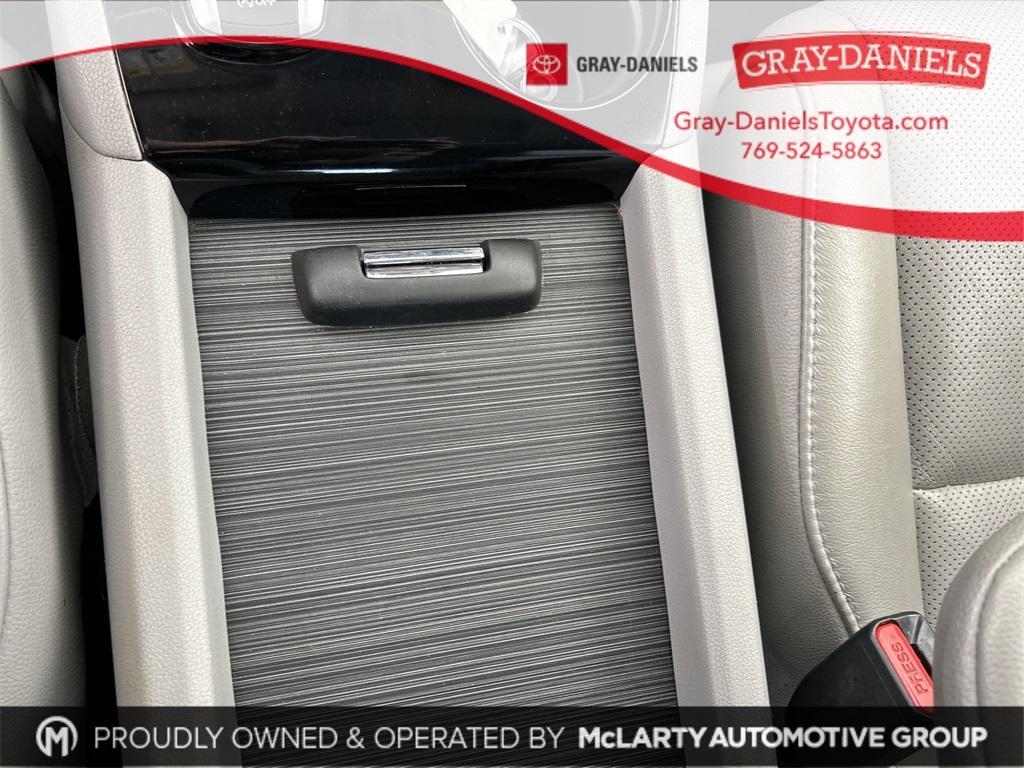 used 2017 Honda Pilot car, priced at $18,703