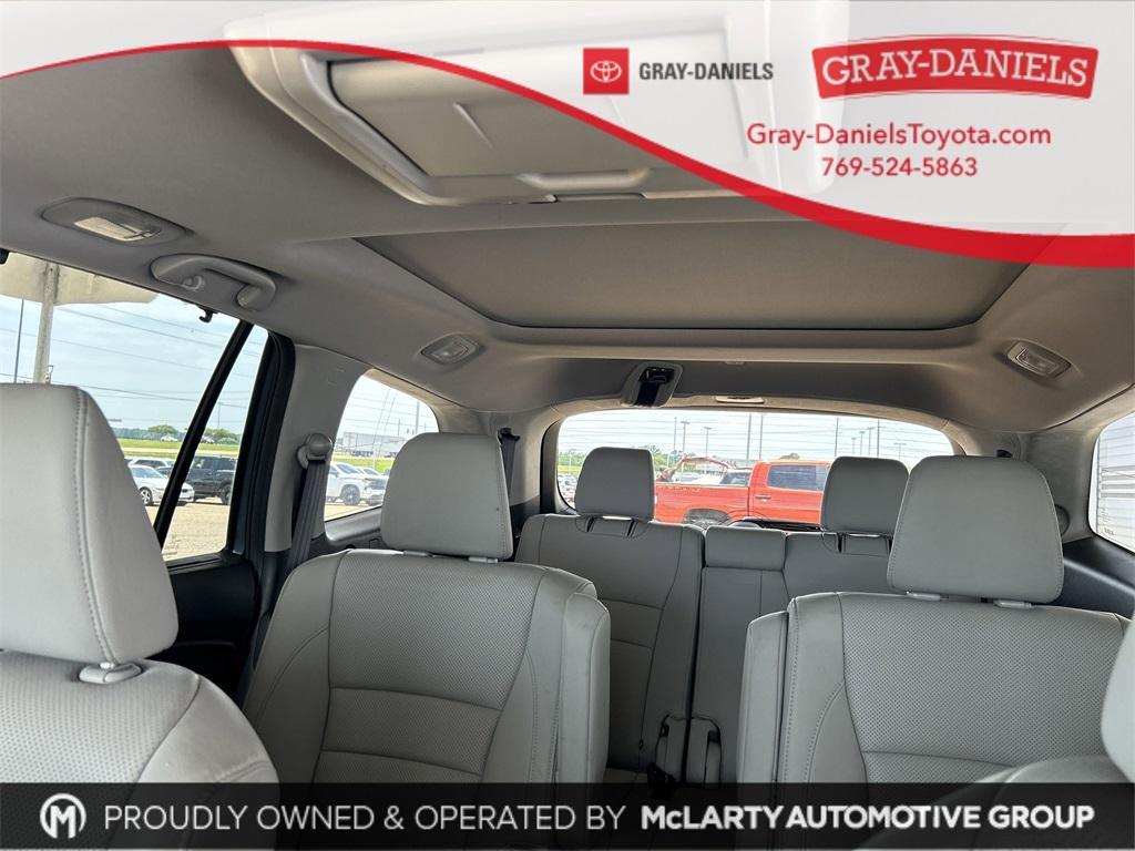 used 2017 Honda Pilot car, priced at $18,703