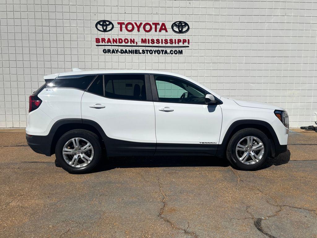used 2024 GMC Terrain car, priced at $20,419