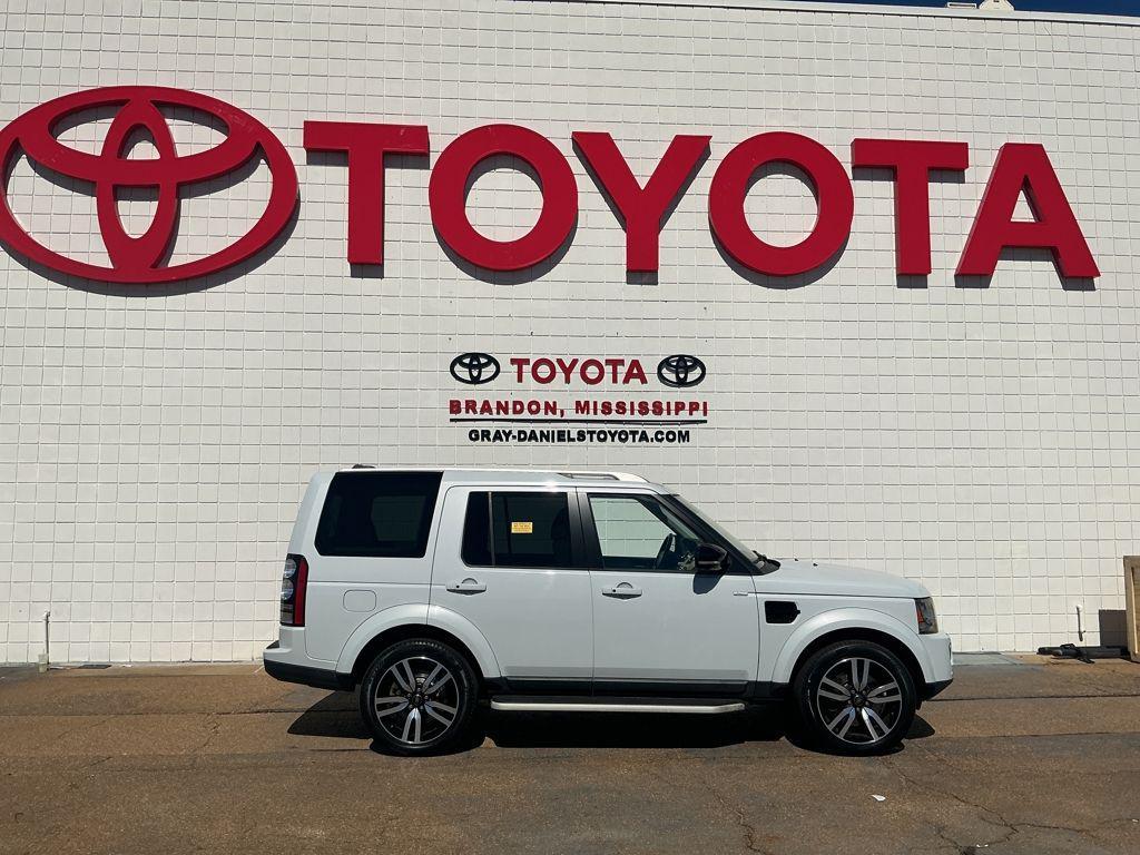 used 2016 Land Rover LR4 car, priced at $19,035