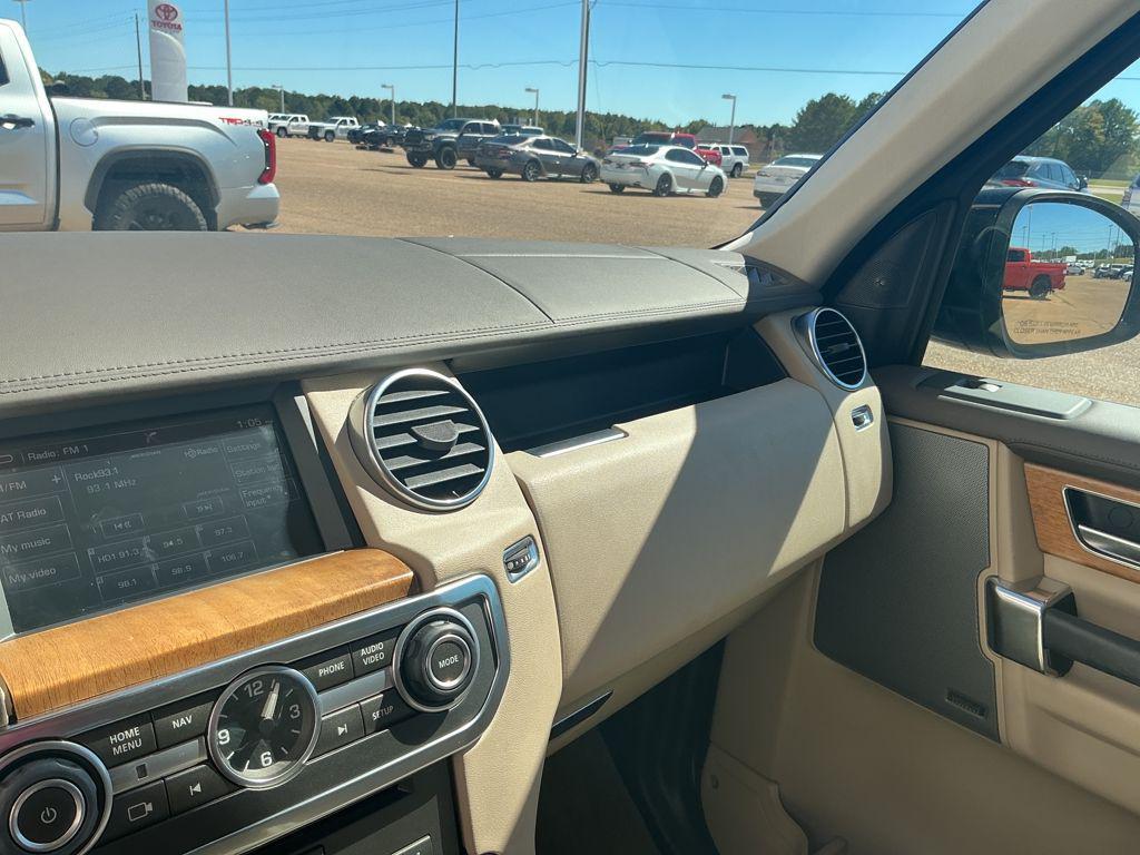 used 2016 Land Rover LR4 car, priced at $19,035