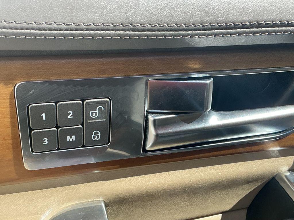 used 2016 Land Rover LR4 car, priced at $19,035