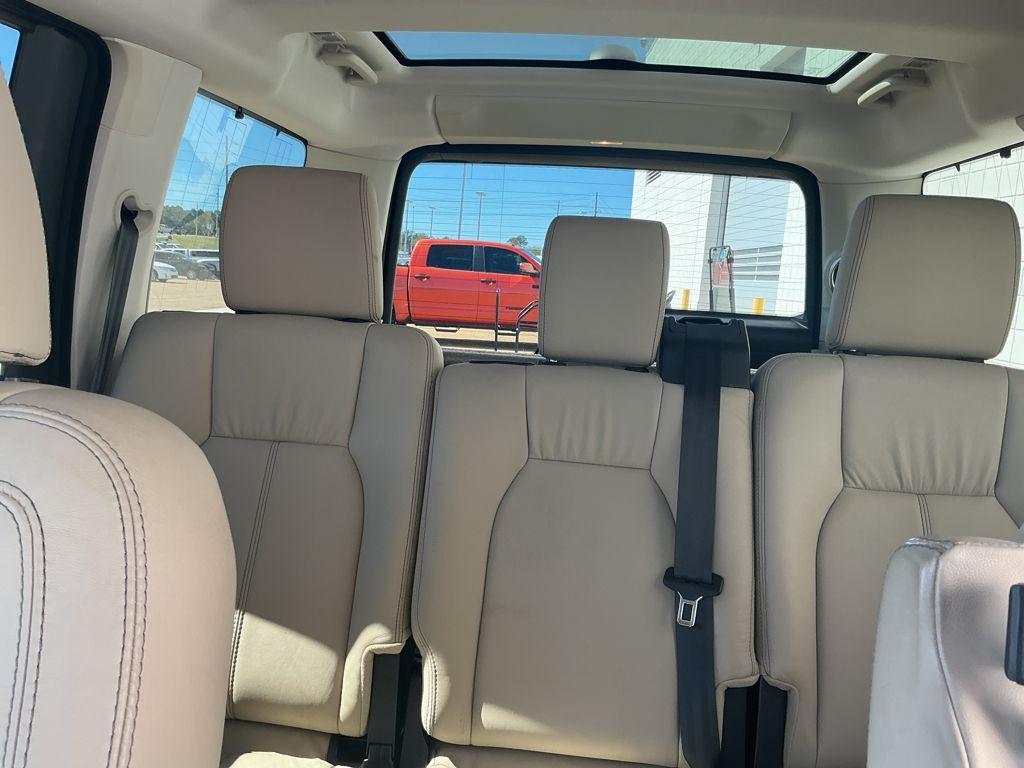 used 2016 Land Rover LR4 car, priced at $19,035