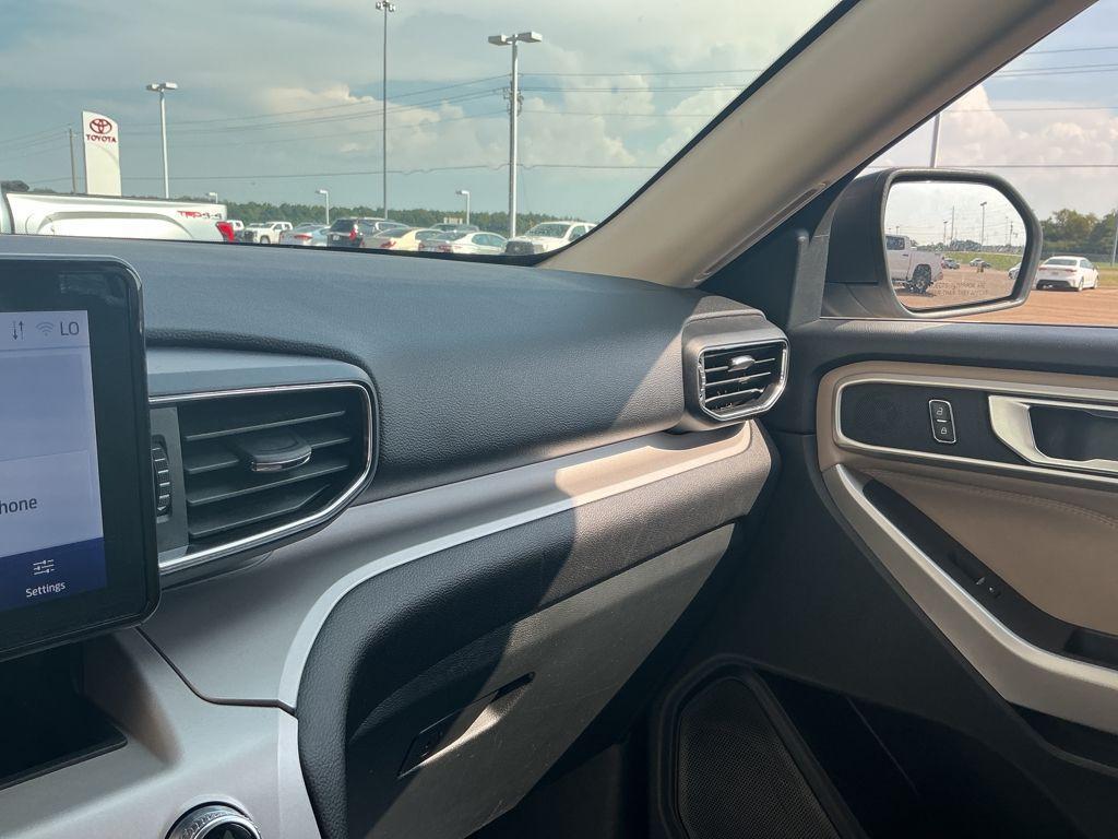 used 2023 Ford Explorer car, priced at $27,214