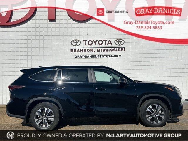 used 2024 Toyota Highlander car, priced at $39,610