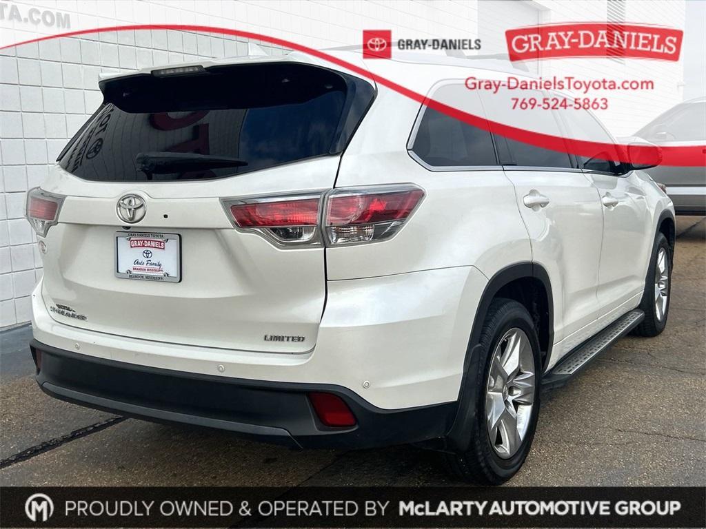 used 2014 Toyota Highlander car, priced at $14,906