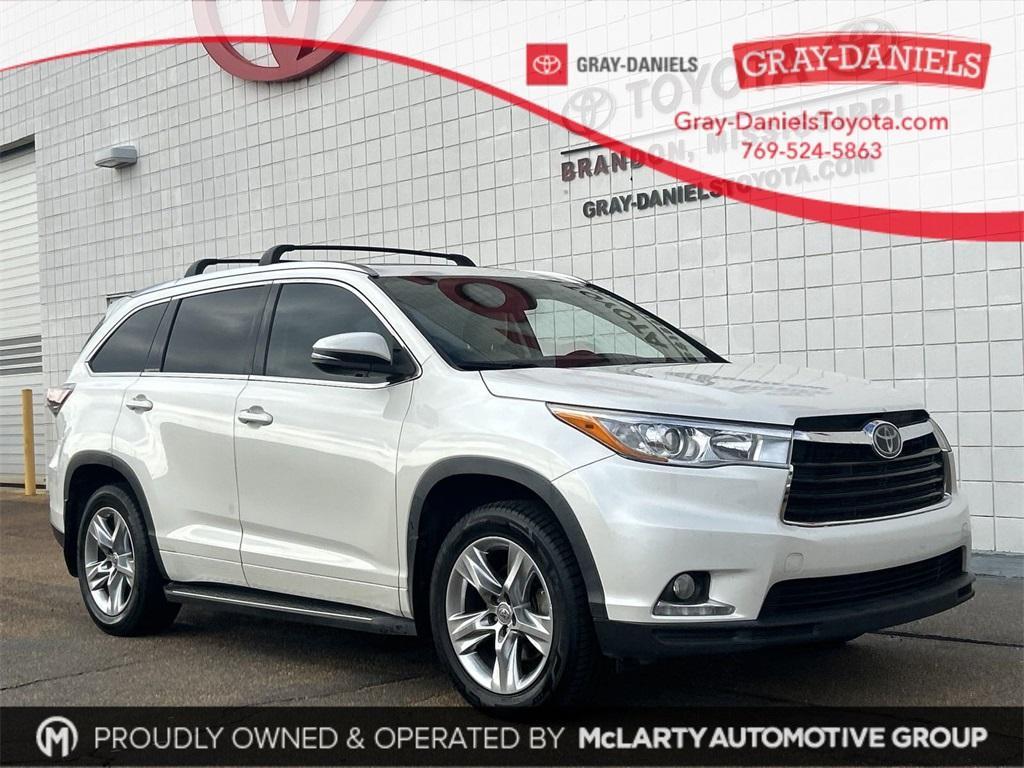 used 2014 Toyota Highlander car, priced at $14,906