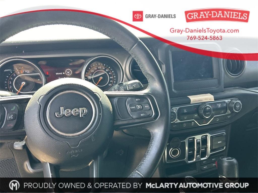 used 2018 Jeep Wrangler Unlimited car, priced at $23,177