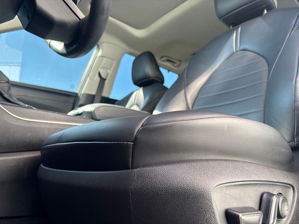used 2023 Toyota Highlander car, priced at $33,670