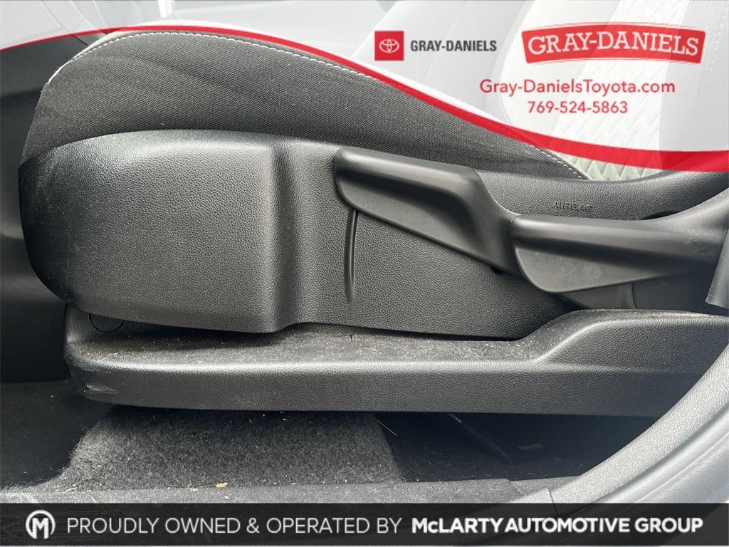 used 2023 Chevrolet Equinox car, priced at $20,980