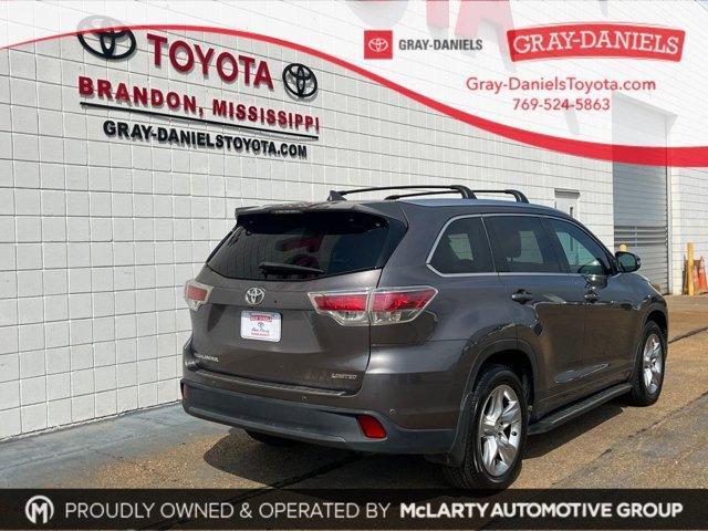 used 2015 Toyota Highlander car, priced at $14,257