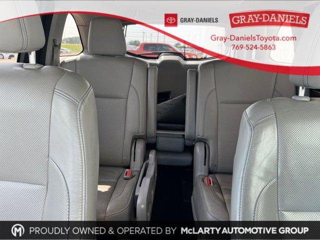 used 2015 Toyota Highlander car, priced at $14,257