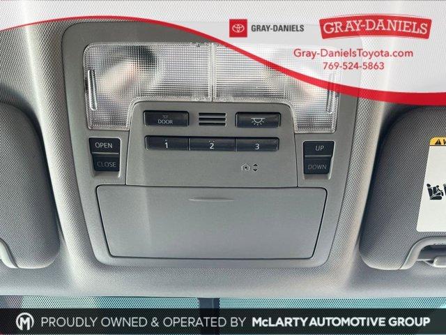 used 2015 Toyota Highlander car, priced at $14,257