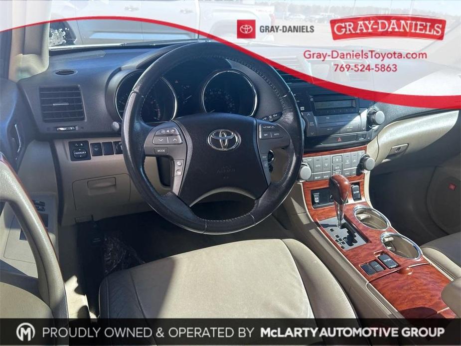 used 2010 Toyota Highlander car, priced at $11,811