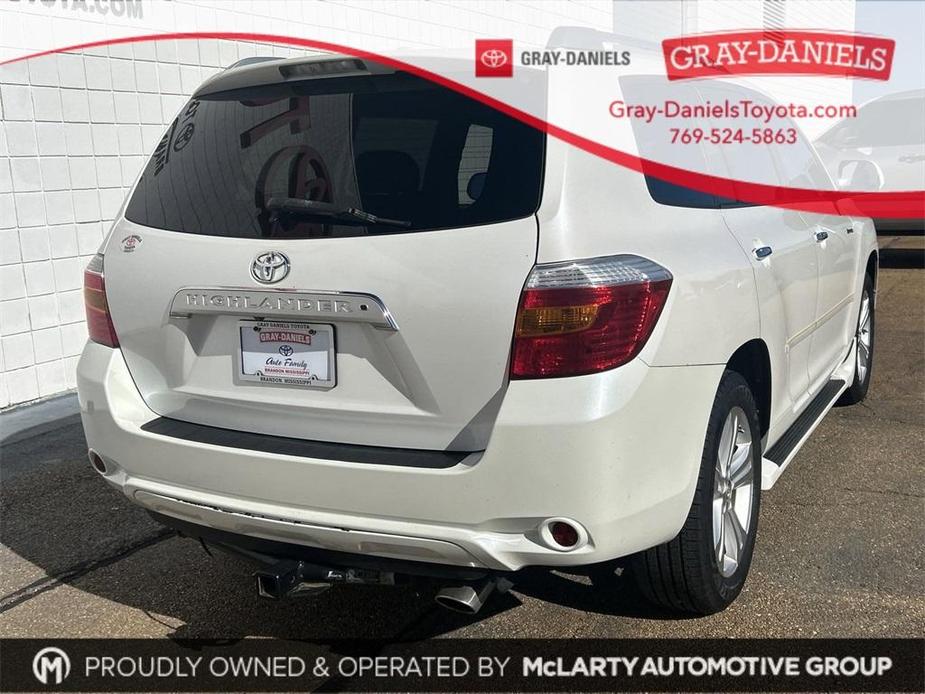 used 2010 Toyota Highlander car, priced at $11,811