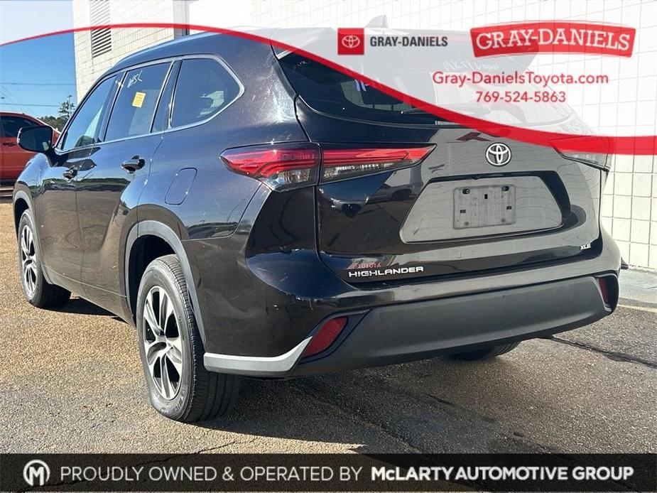 used 2020 Toyota Highlander car, priced at $26,142