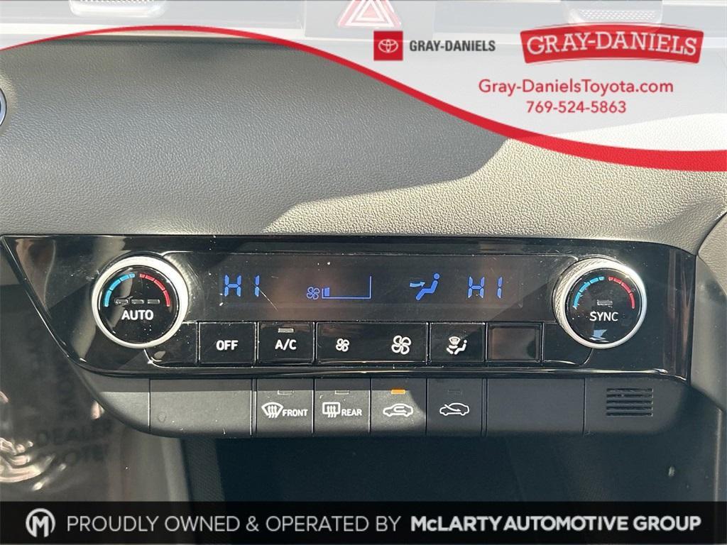 used 2021 Hyundai Elantra car, priced at $15,036