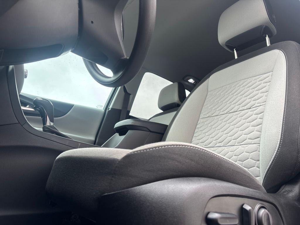 used 2021 Chevrolet Equinox car, priced at $13,592