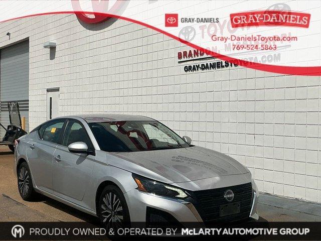 used 2023 Nissan Altima car, priced at $17,390